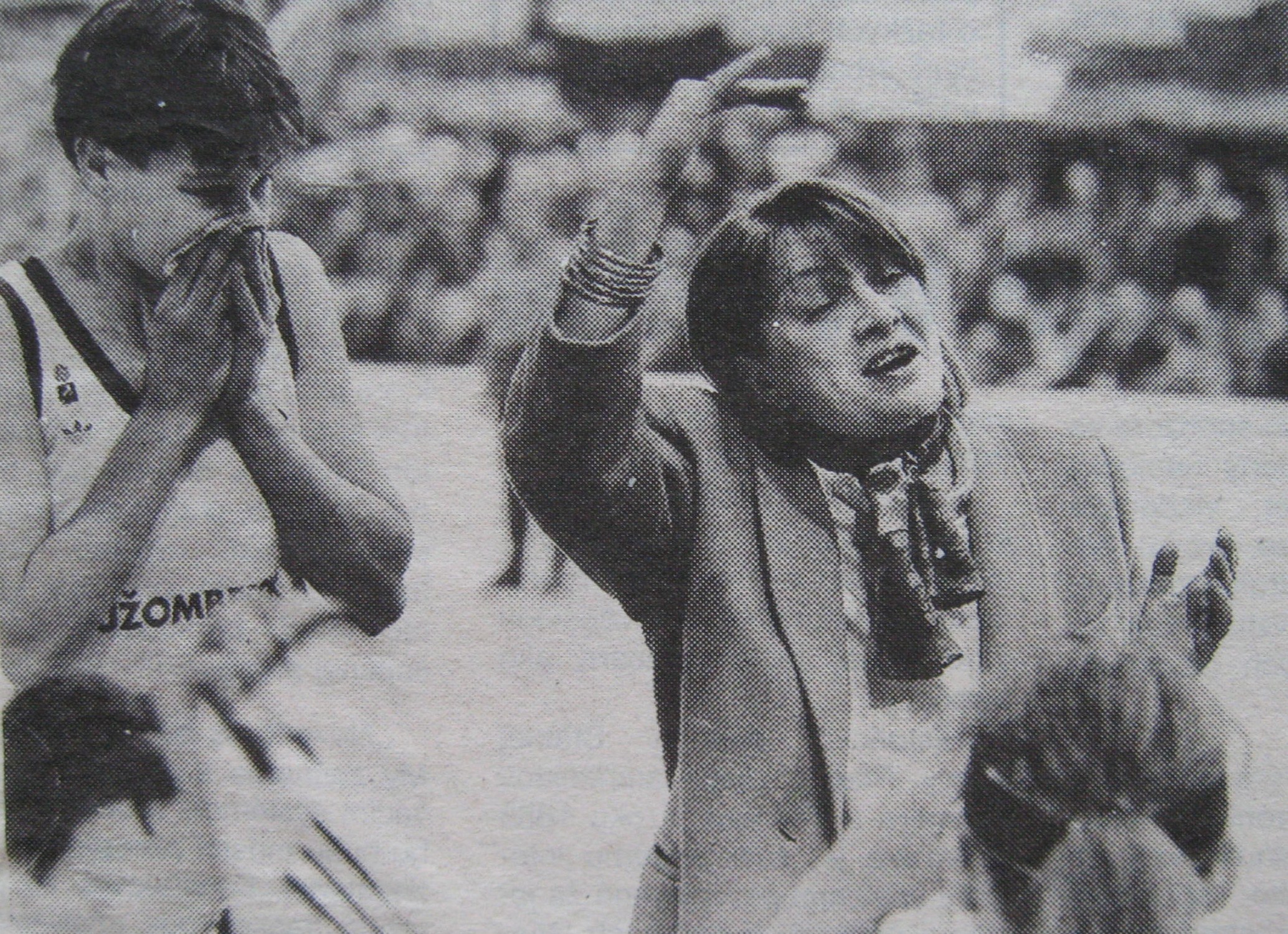 1. Natália Hejkvá v zápase s Comom, rok 1993